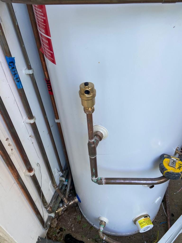 41ACBB71-02A2-4385-AE85-D1CFC4CDB64D